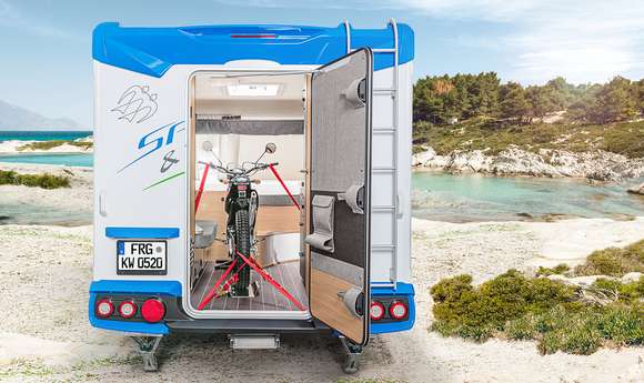 Viel Platz zum Verstauen im SPORT&FUN von KNAUS